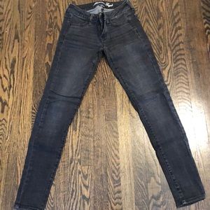 Women’s American eagle jeans